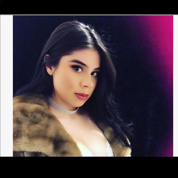 Meet your Posher, Joanna - Picture 1 of 1